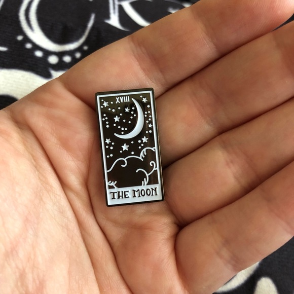 Tarot Card The Moon Enamel Lapel Pin Brooch - Picture 2 of 4